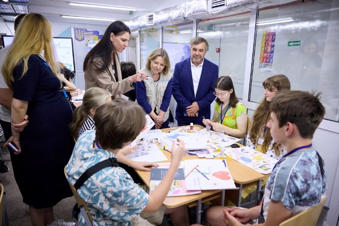 Новини Харкова: ЮНІСЕФ відвідала метрошколу